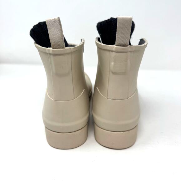 Hunter Play Short Rain Boots Womens 6 Zinc Light Beige Boot Socks Chore READ - Picture 4 of 10